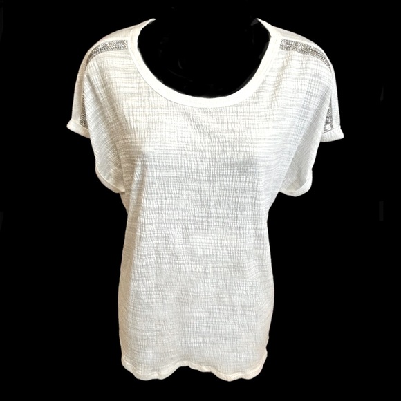 89th & Madison Tops - Cool soft white top with pretty silver beading at shoulders. Sz. XL
